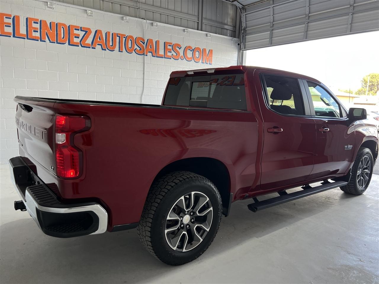 Chevrolet Silverado 1500 LT Crew Cab 4WD 2022
