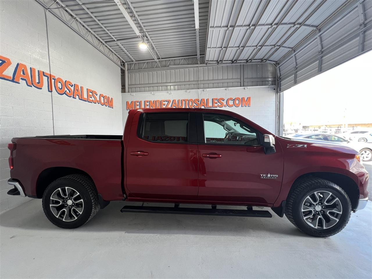 Chevrolet Silverado 1500 LT Crew Cab 4WD 2022