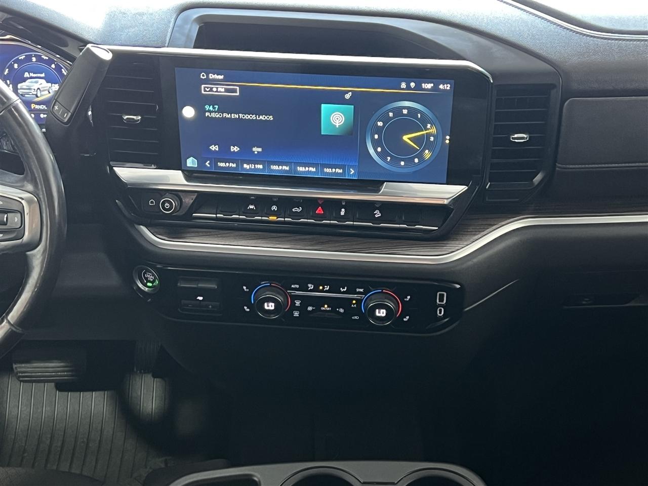 Chevrolet Silverado 1500 LT Crew Cab 4WD 2022