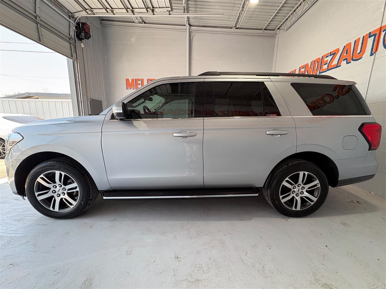 Ford Expedition XLT 2022