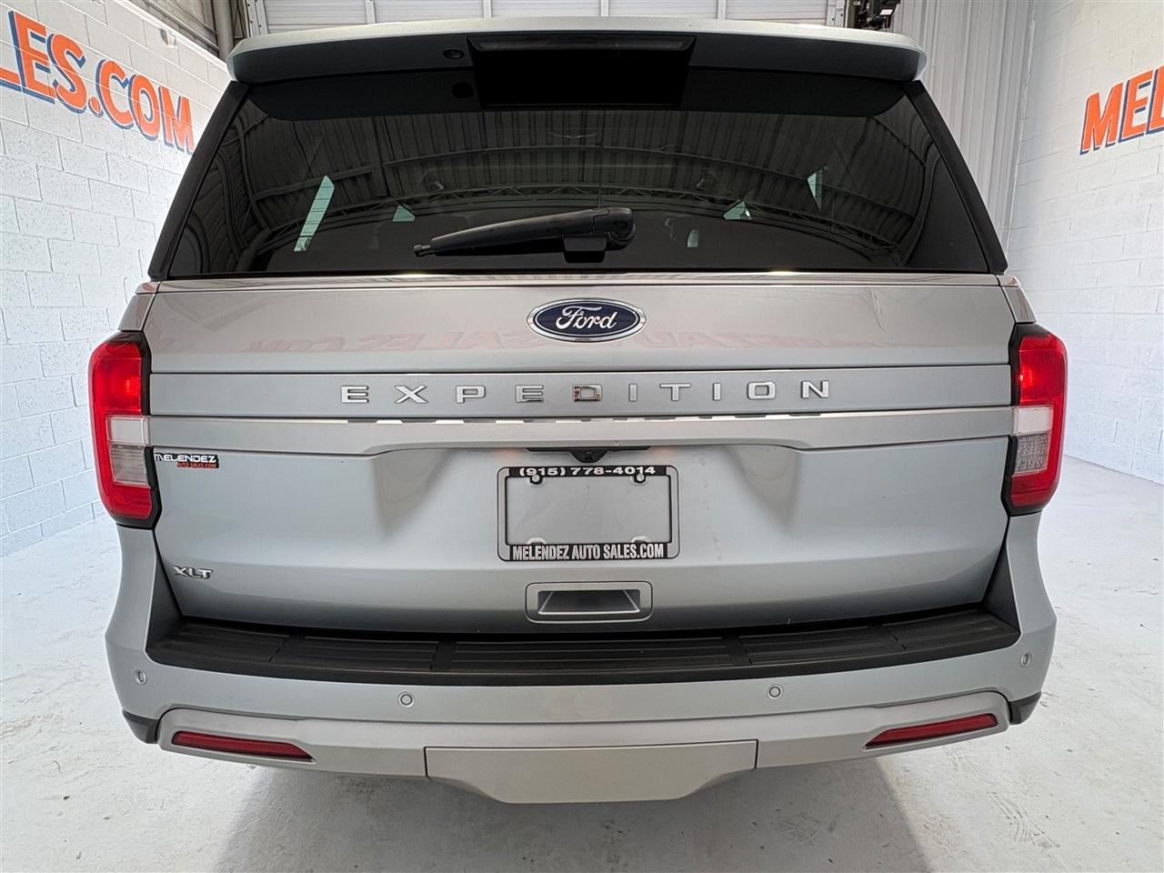 Ford Expedition XLT 2022
