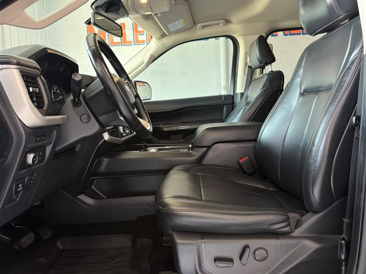 Ford Expedition XLT 2022