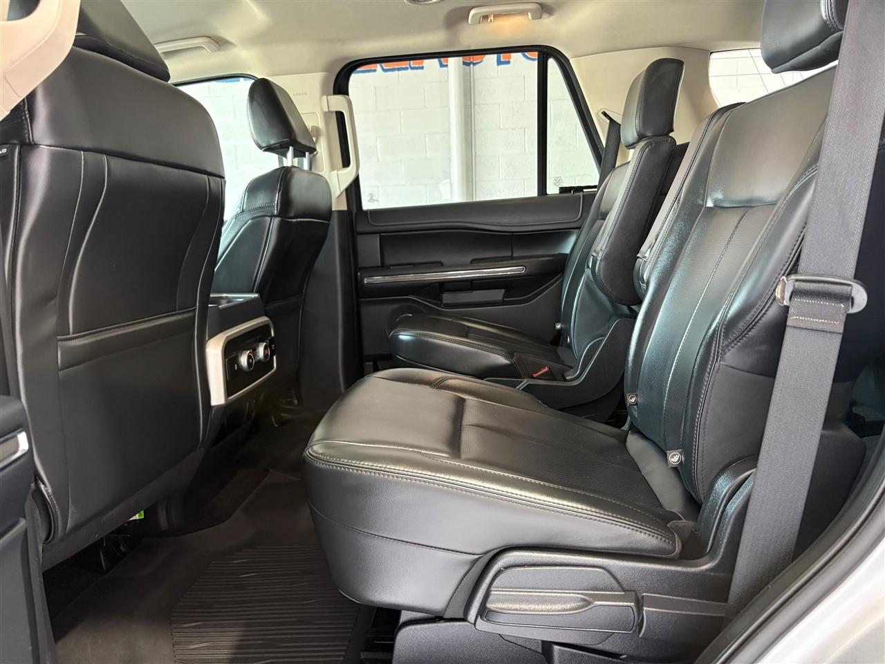 Ford Expedition XLT 2022