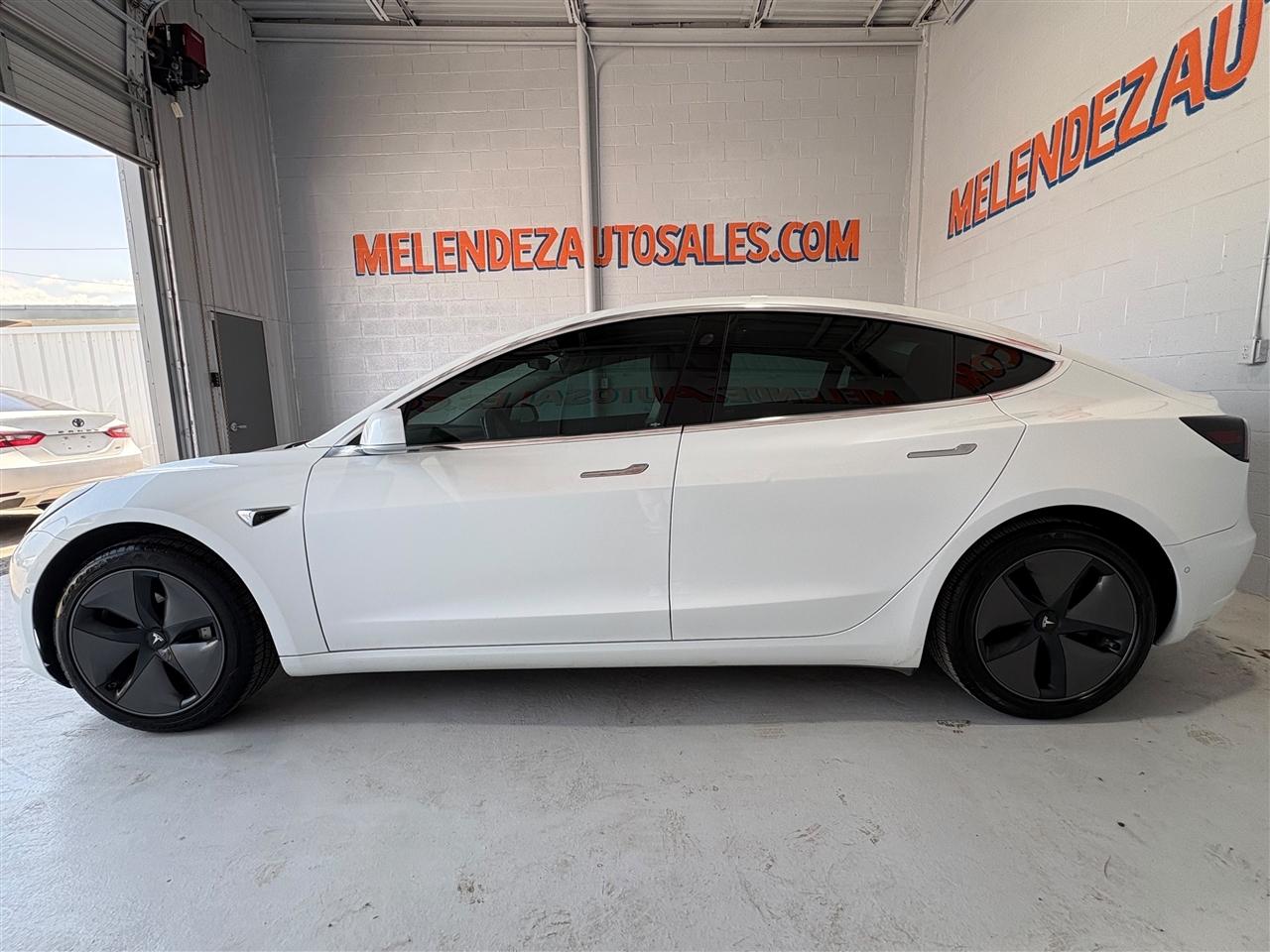 Tesla Model 3 Base 2018