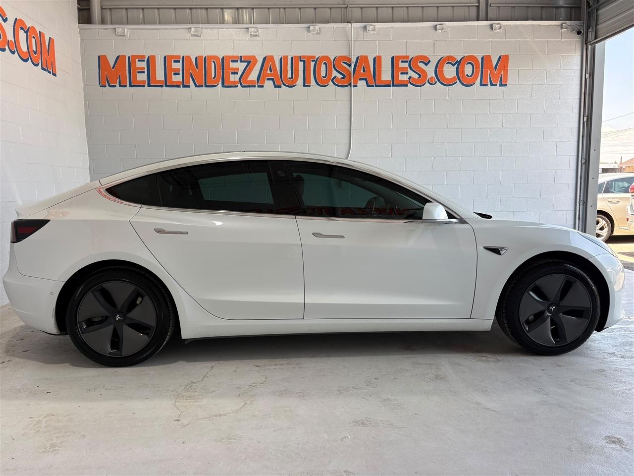 Tesla Model 3 Base 2018