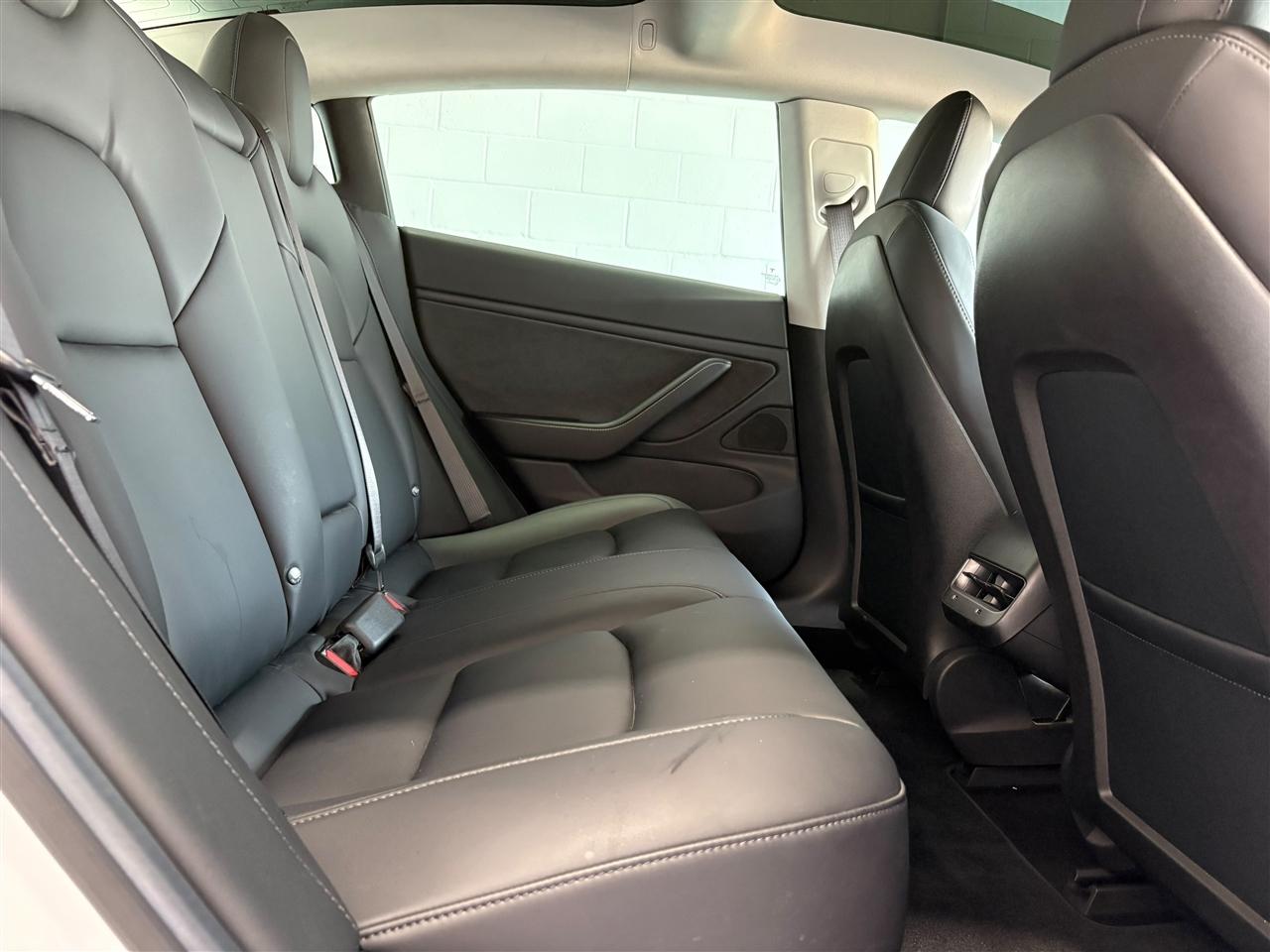 Tesla Model 3 Base 2018