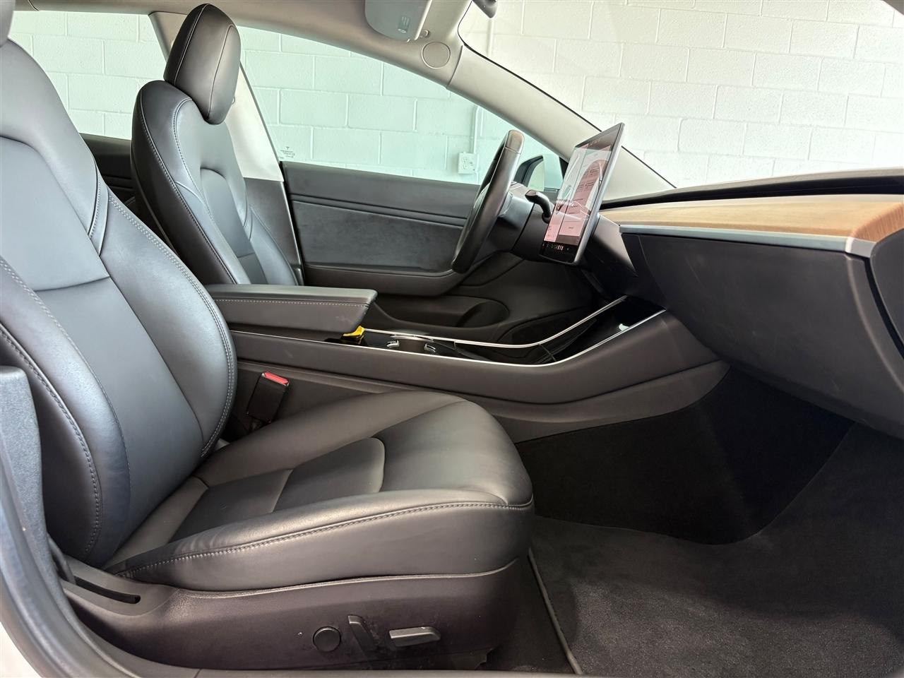 Tesla Model 3 Base 2018
