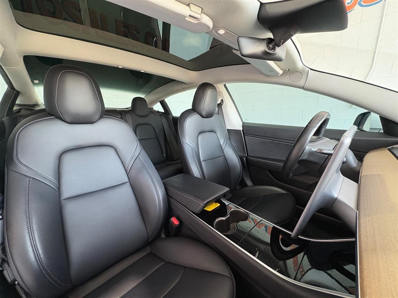 Tesla Model 3 Base 2018