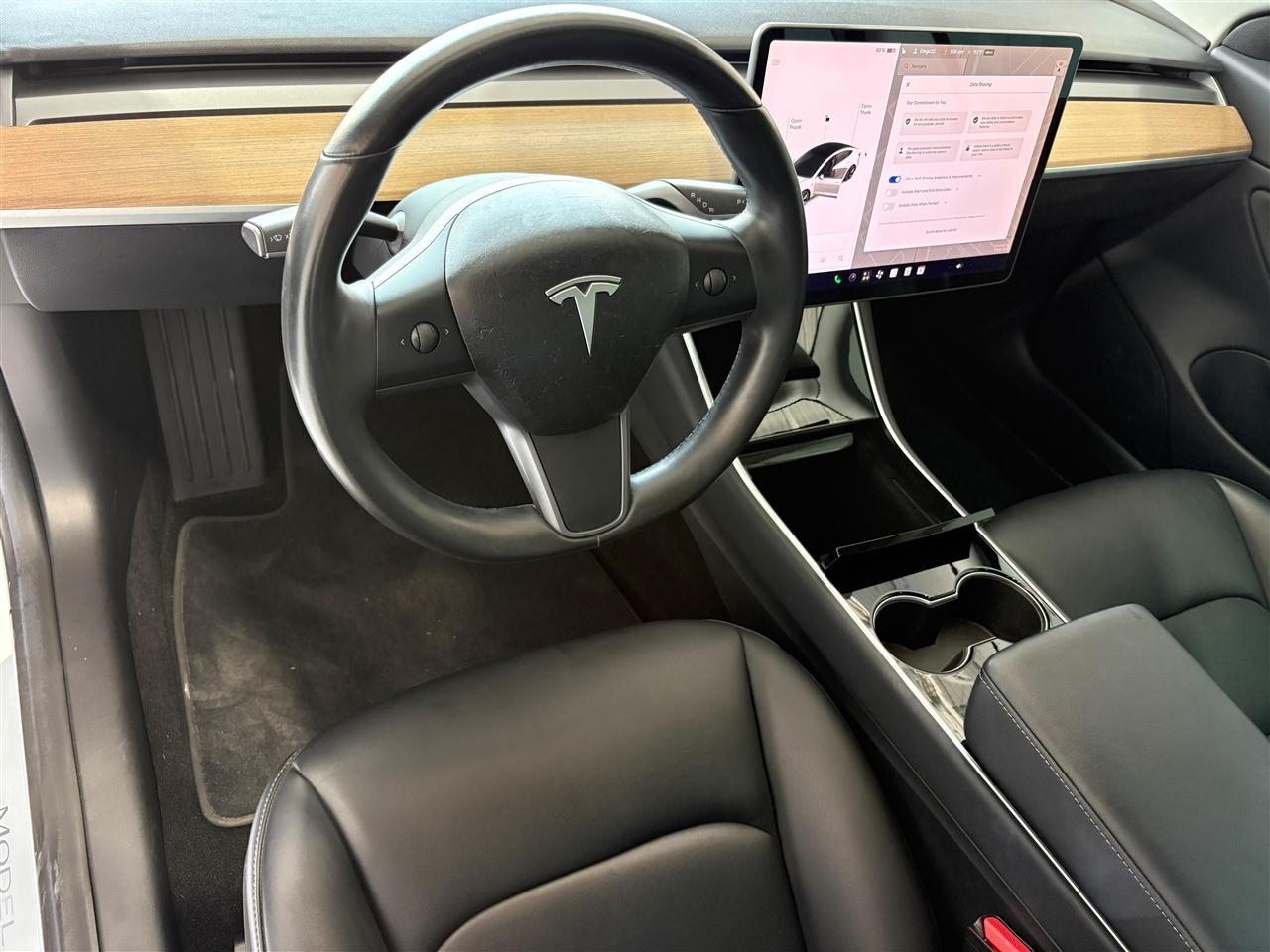 Tesla Model 3 Base 2018