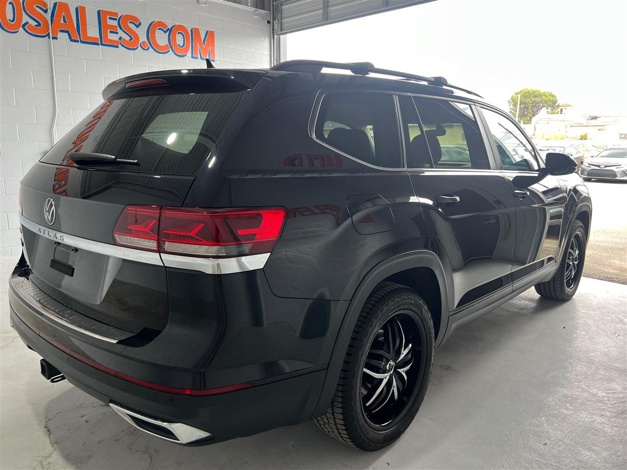 Volkswagen Atlas V6 SE w/Technology 2021
