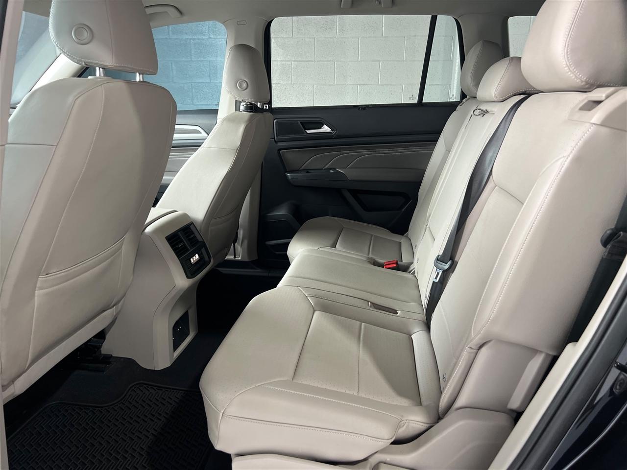 Volkswagen Atlas V6 SE w/Technology 2021