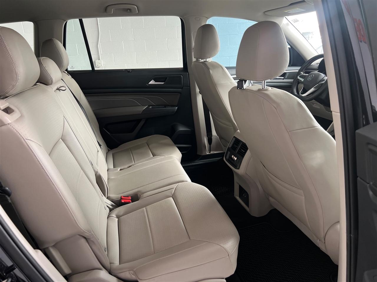 Volkswagen Atlas V6 SE w/Technology 2021