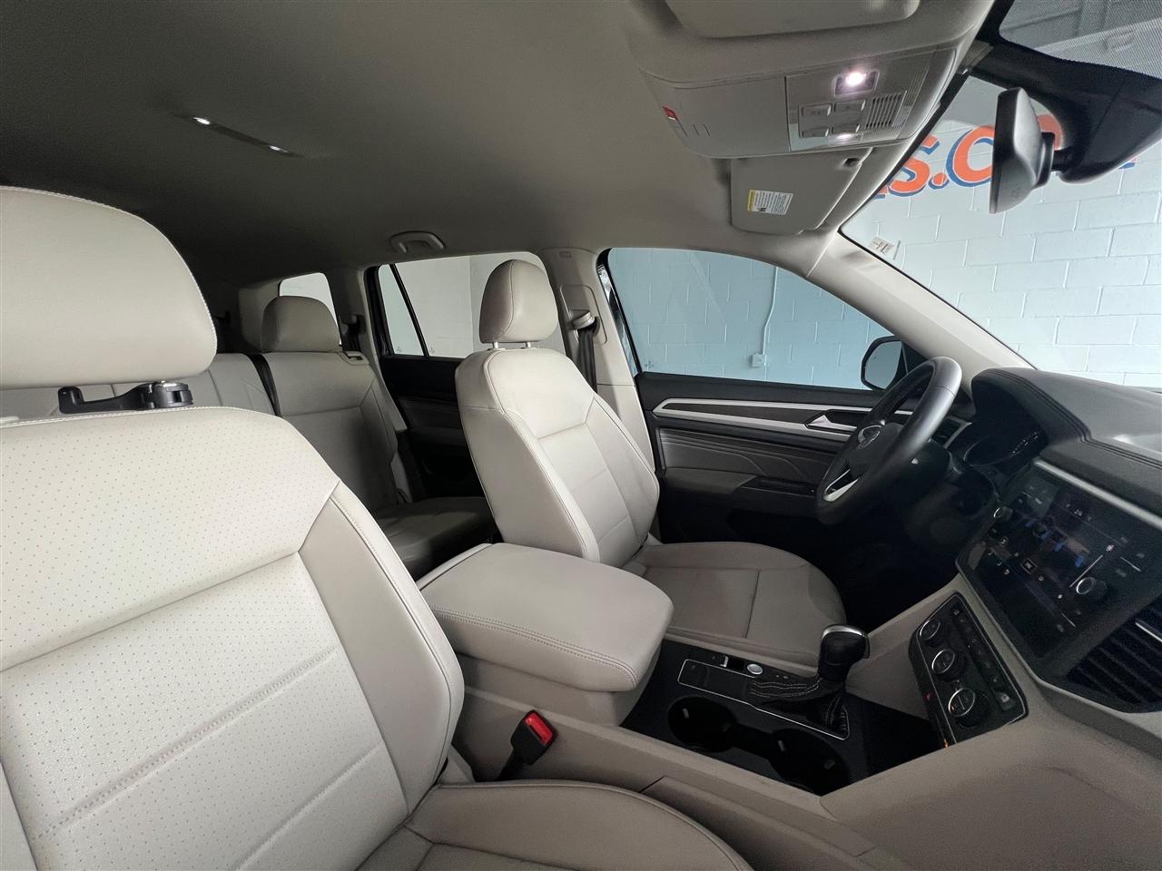 Volkswagen Atlas V6 SE w/Technology 2021