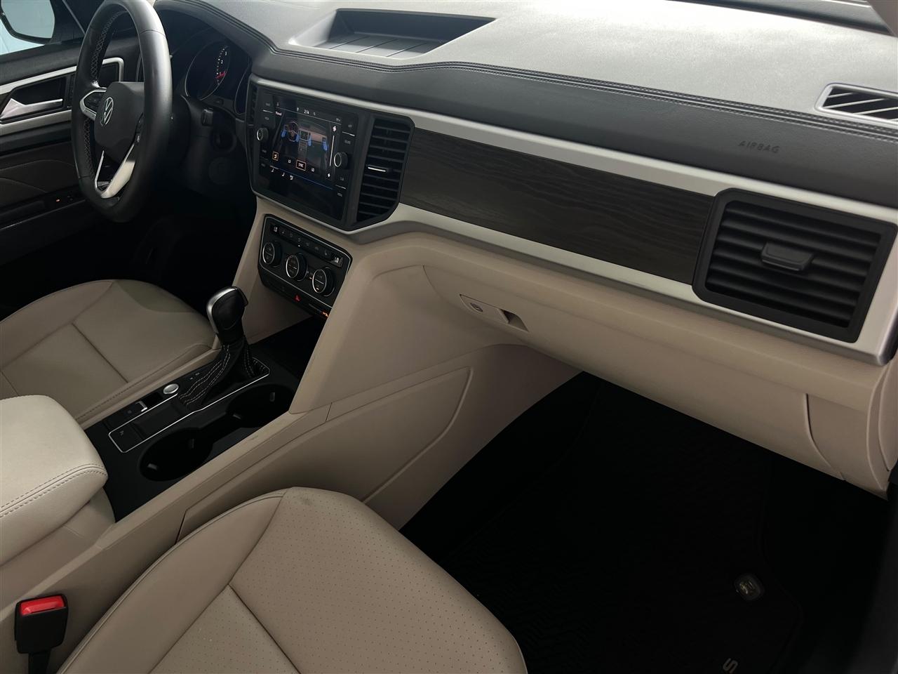 Volkswagen Atlas V6 SE w/Technology 2021