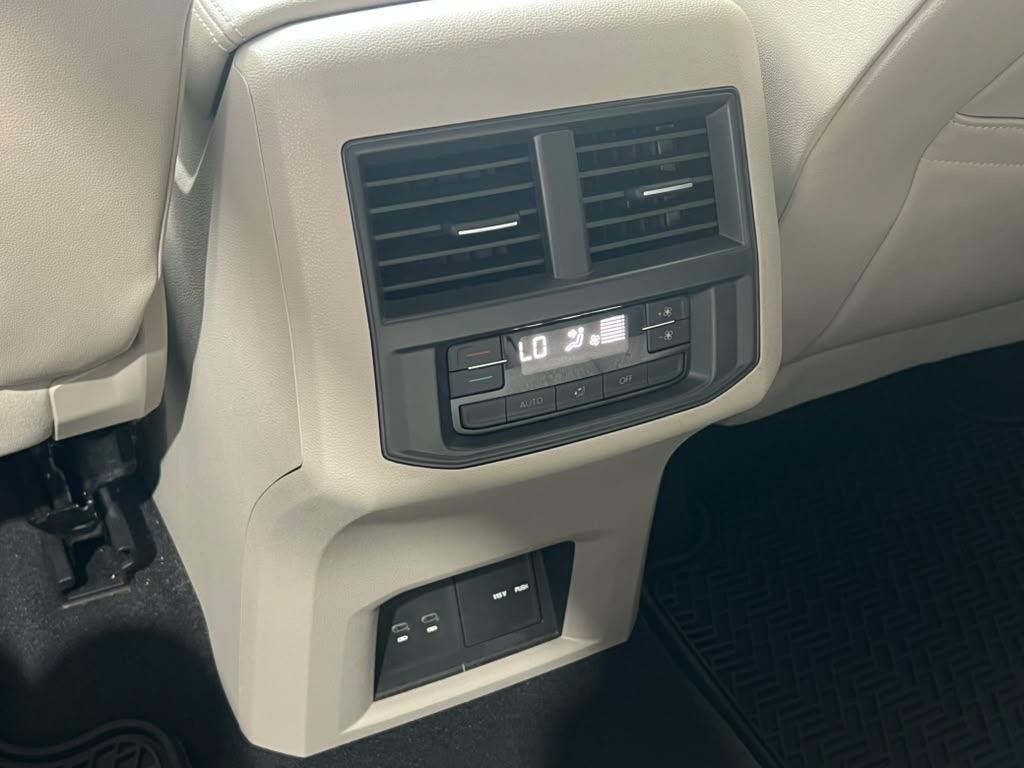 Volkswagen Atlas V6 SE w/Technology 2021