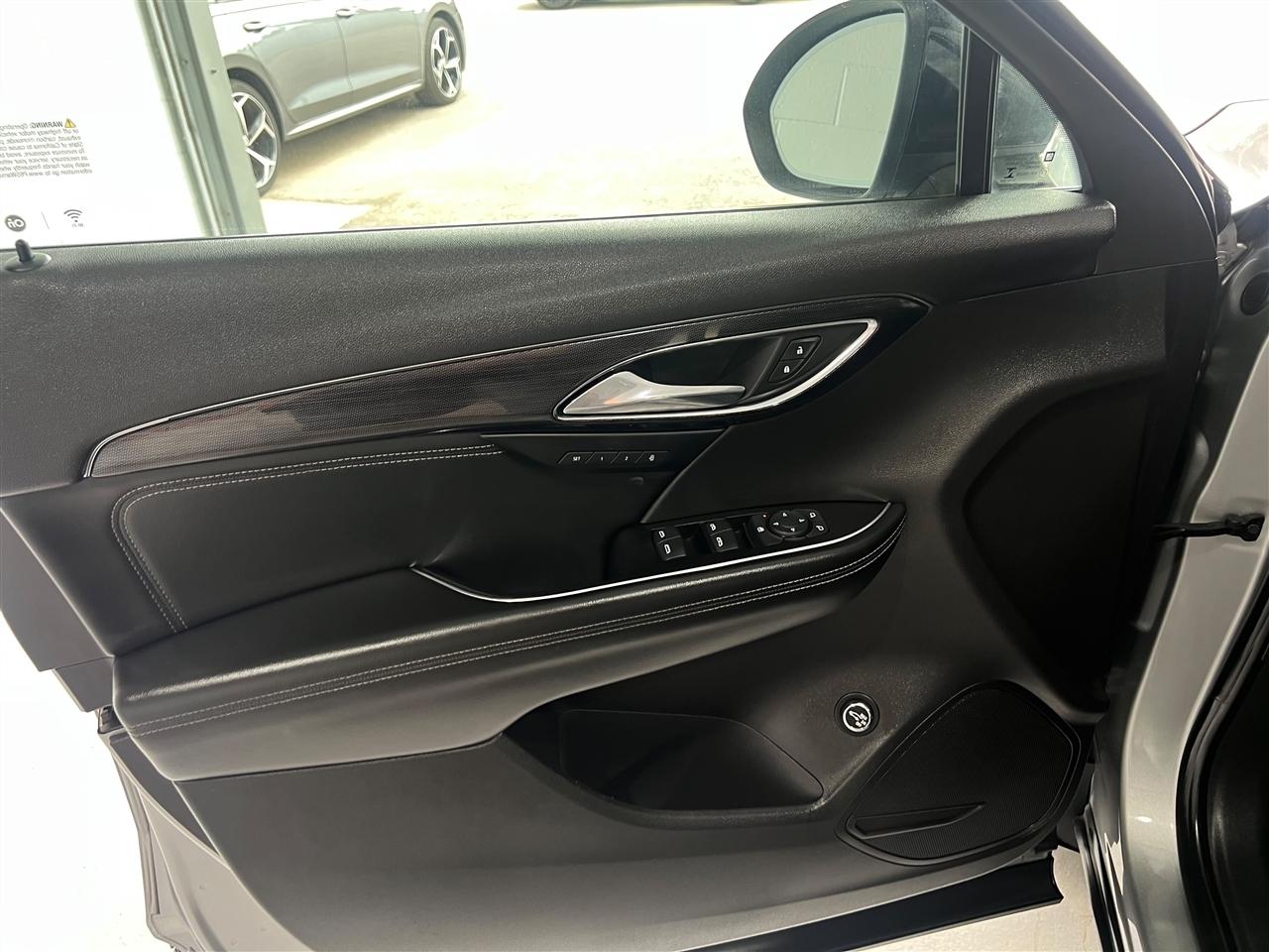 Buick Envision Essense 2023