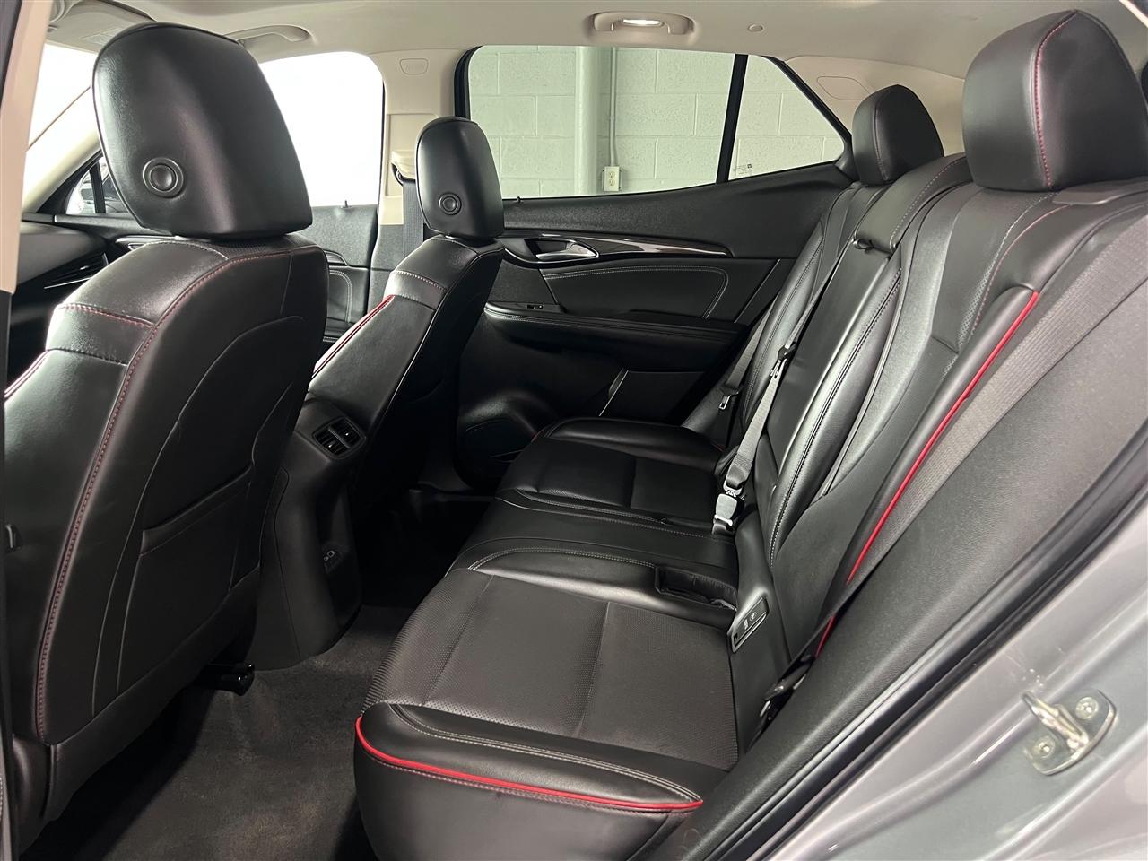 Buick Envision Essense 2023