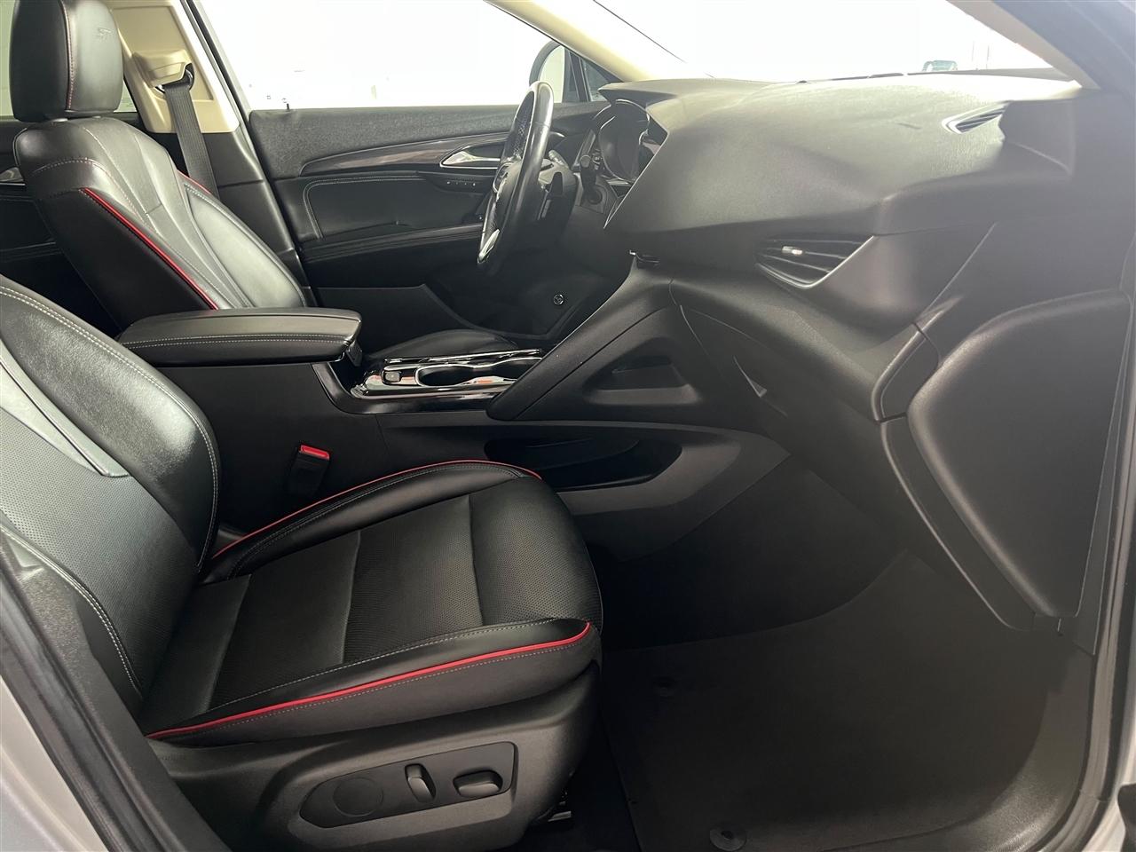 Buick Envision Essense 2023
