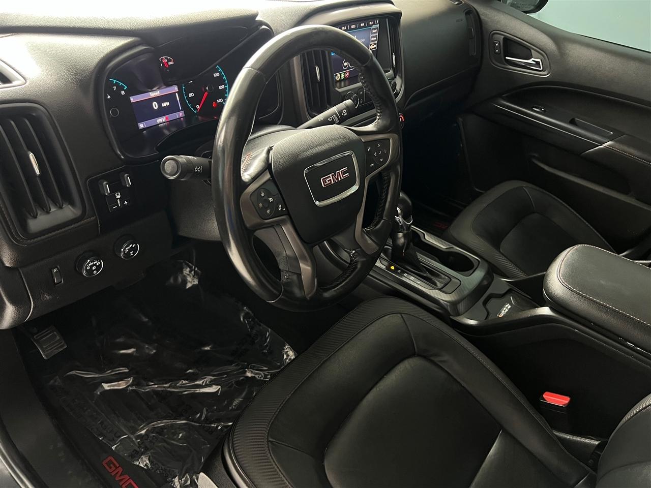 GMC Canyon AT4 Crew Cab w/Leather 4WD 2022