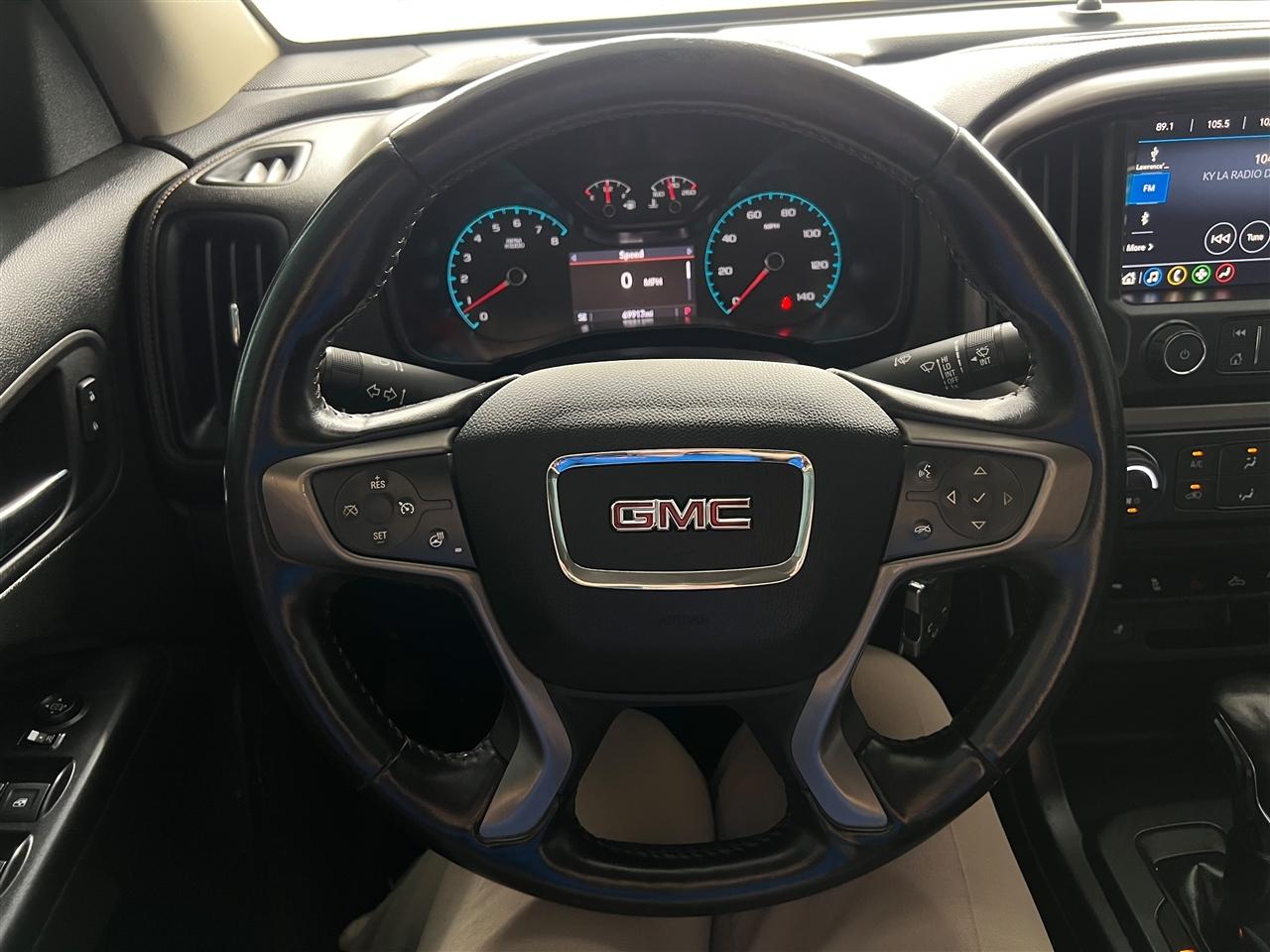 GMC Canyon AT4 Crew Cab w/Leather 4WD 2022