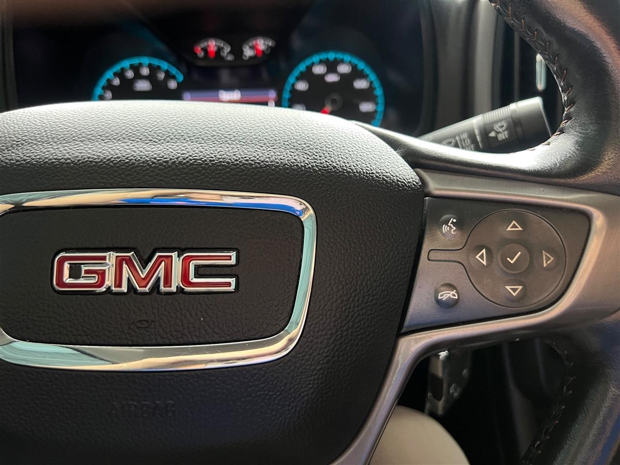 GMC Canyon AT4 Crew Cab w/Leather 4WD 2022