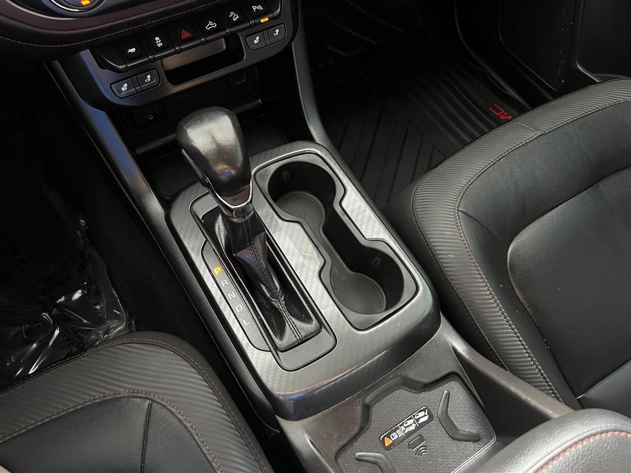 GMC Canyon AT4 Crew Cab w/Leather 4WD 2022
