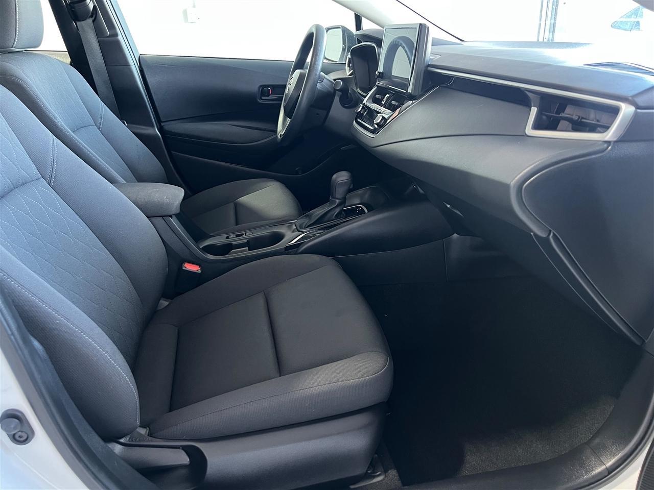 Toyota Corolla LE 2023
