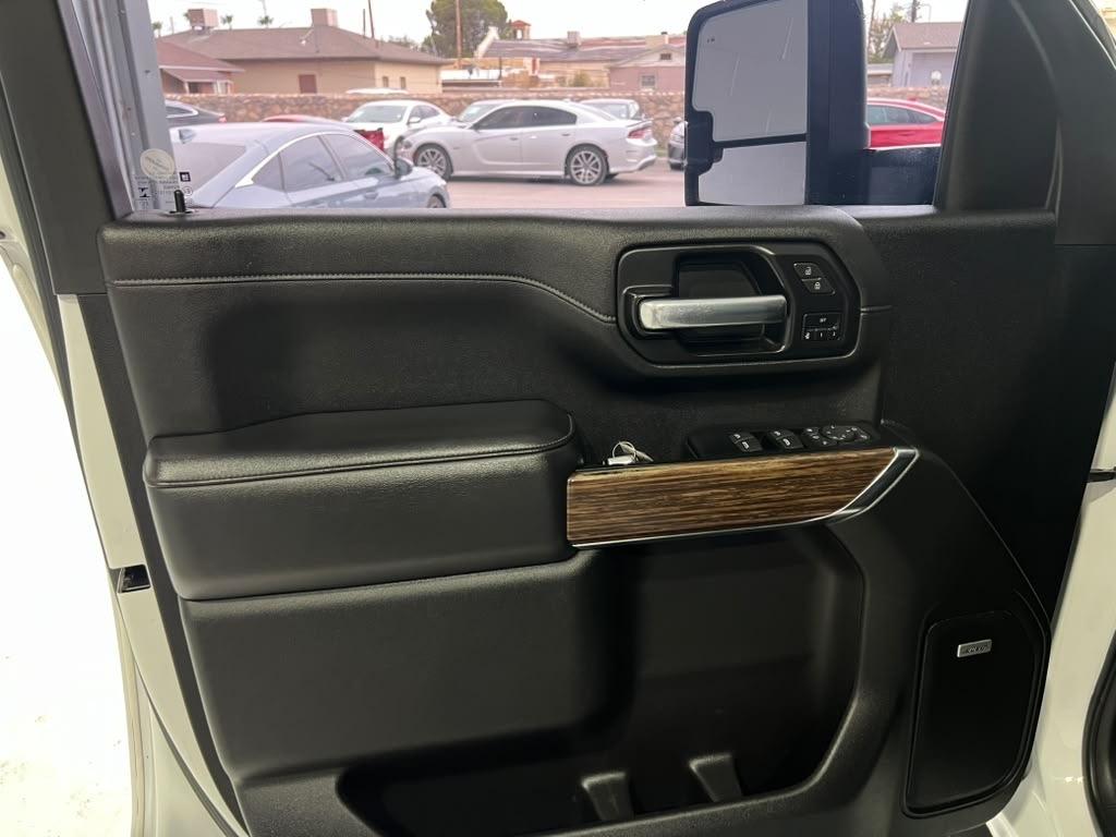 Chevrolet Silverado 2500HD High Country Crew Cab Long Box 4WD 2022