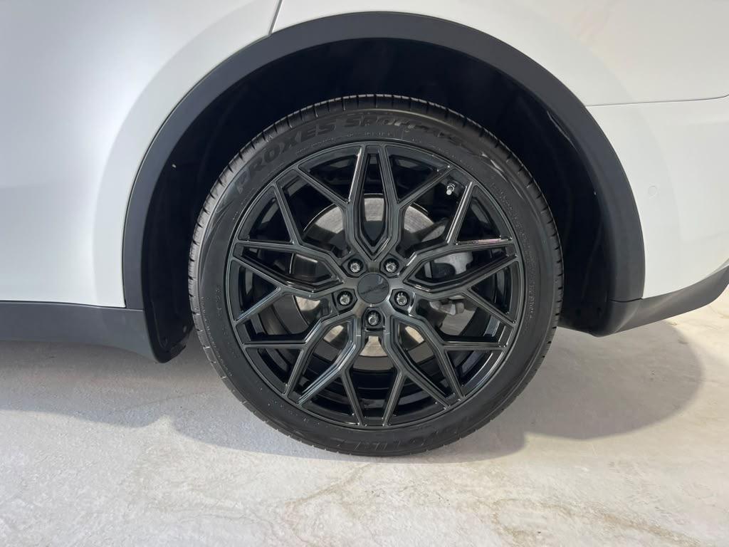 Tesla Model Y Long Range 2021