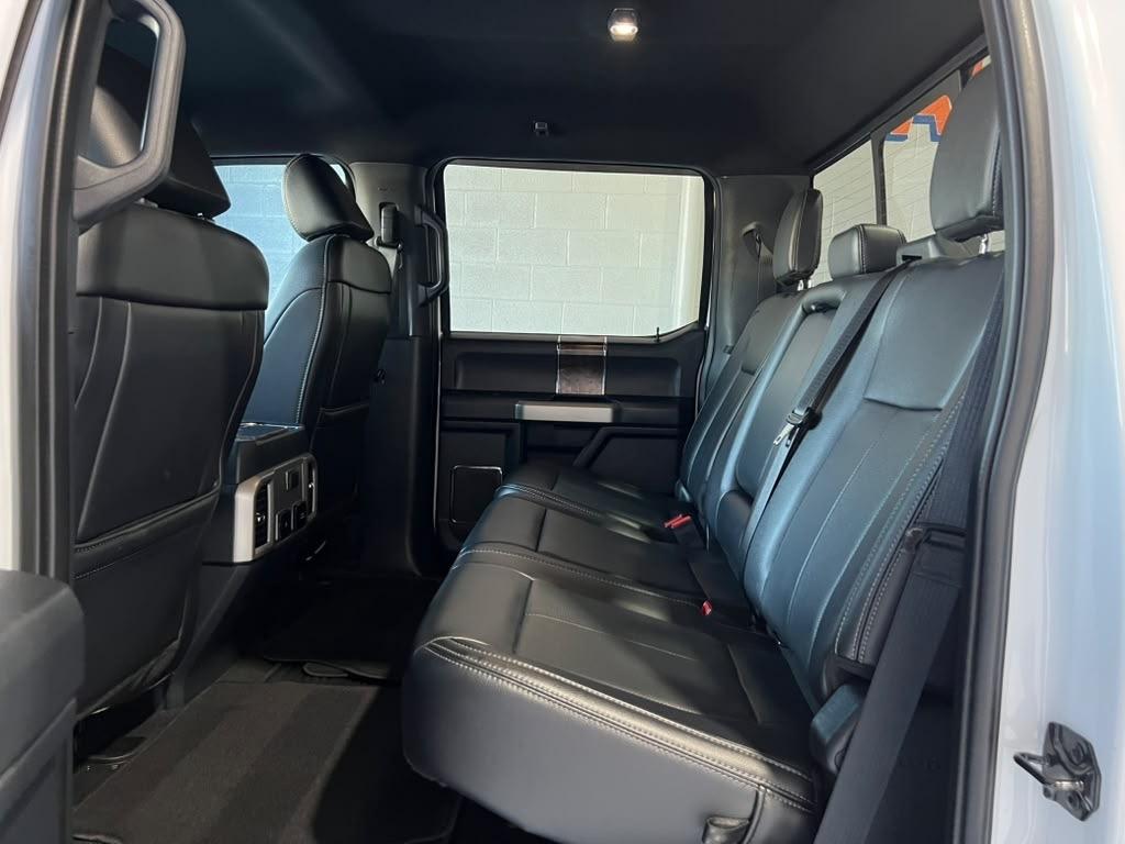 Ford F-350 SD Lariat Crew Cab Long Bed DRW 4WD 2022