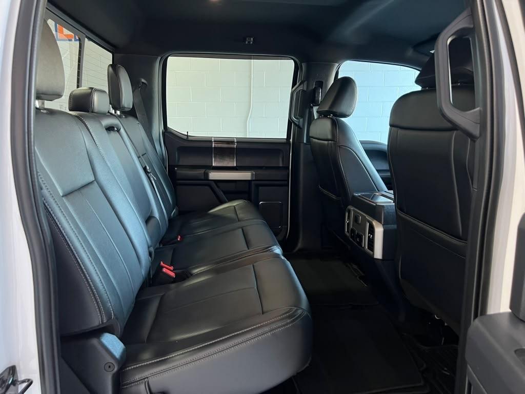 Ford F-350 SD Lariat Crew Cab Long Bed DRW 4WD 2022