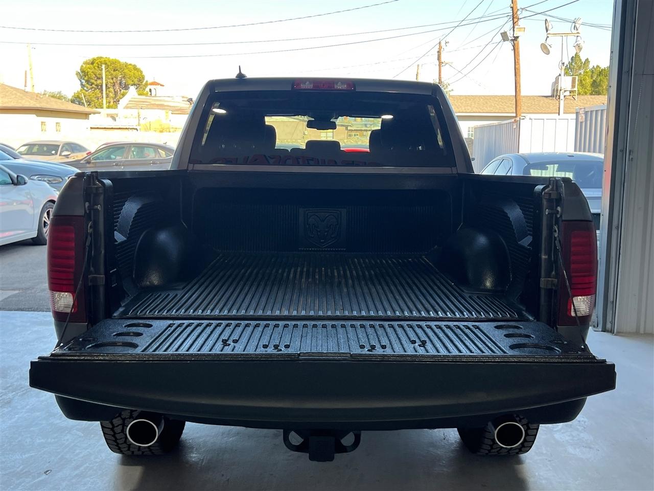RAM 1500 Classic Tradesman Crew Cab SWB 4WD 2021