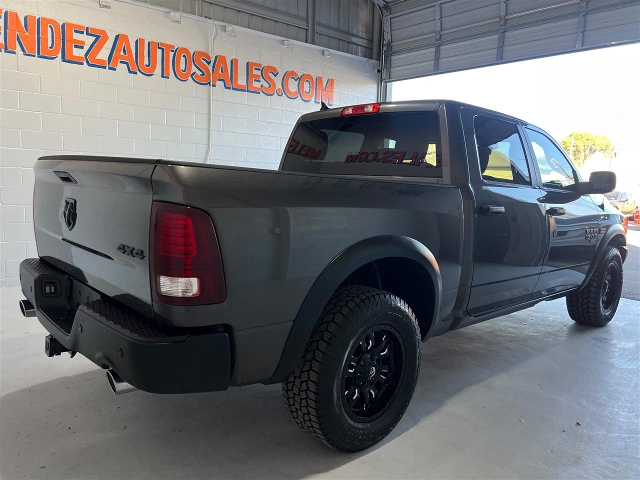 RAM 1500 Classic Tradesman Crew Cab SWB 4WD 2021