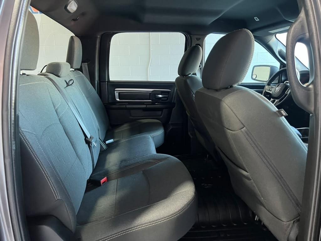 RAM 1500 Classic Tradesman Crew Cab SWB 4WD 2021