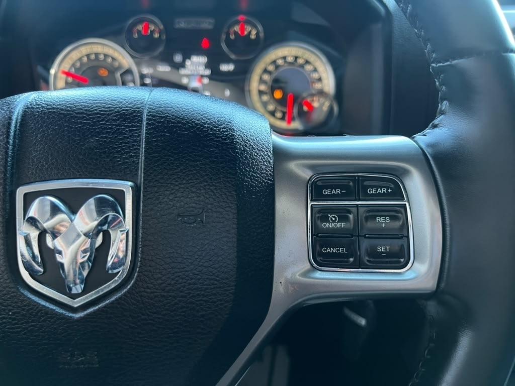 RAM 1500 Classic Tradesman Crew Cab SWB 4WD 2021
