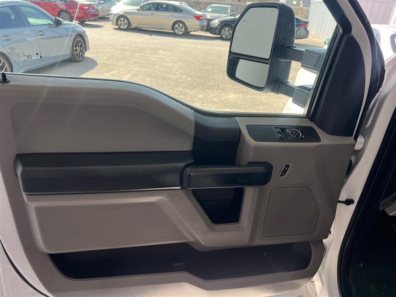 Ford F-350 SD XL 2WD DRW 2022
