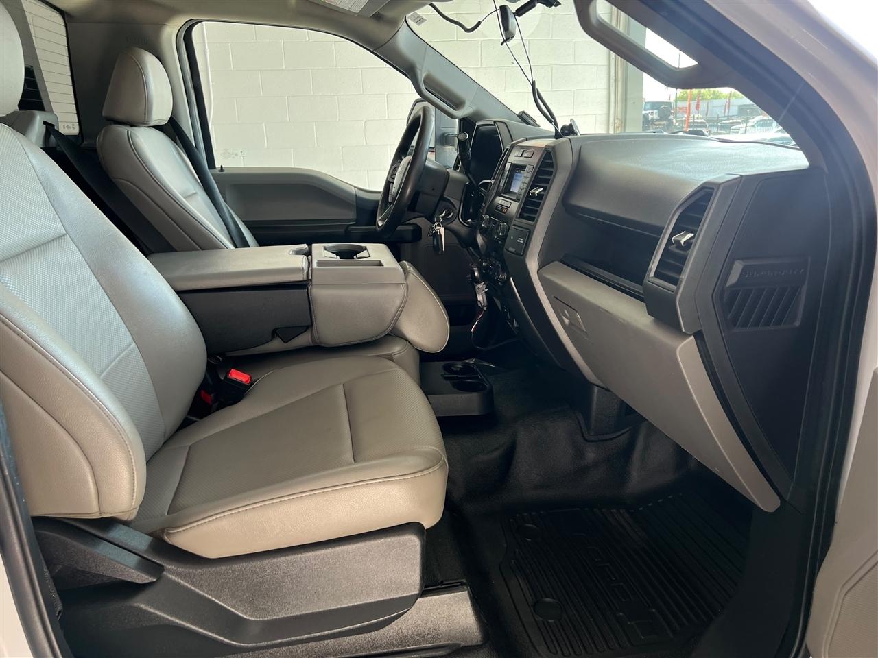 Ford F-350 SD XL 2WD DRW 2022