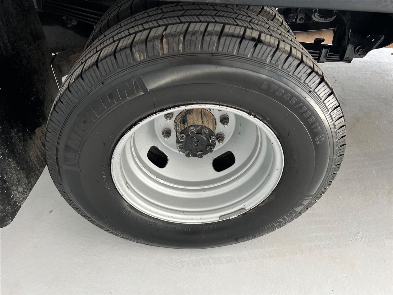 Ford F-350 SD XL 2WD DRW 2022