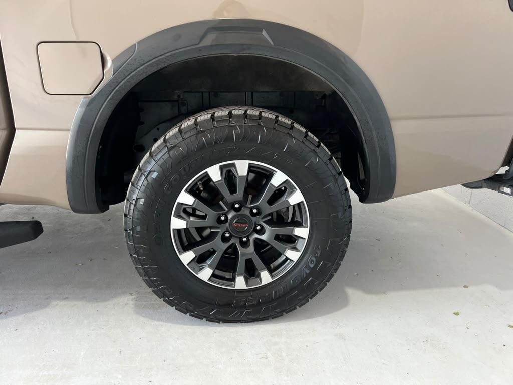 Nissan Titan PRO-4X Crew Cab 4WD 2021