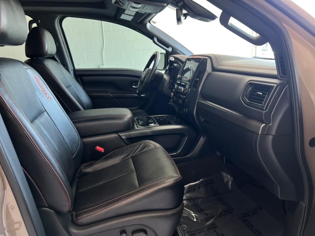 Nissan Titan PRO-4X Crew Cab 4WD 2021