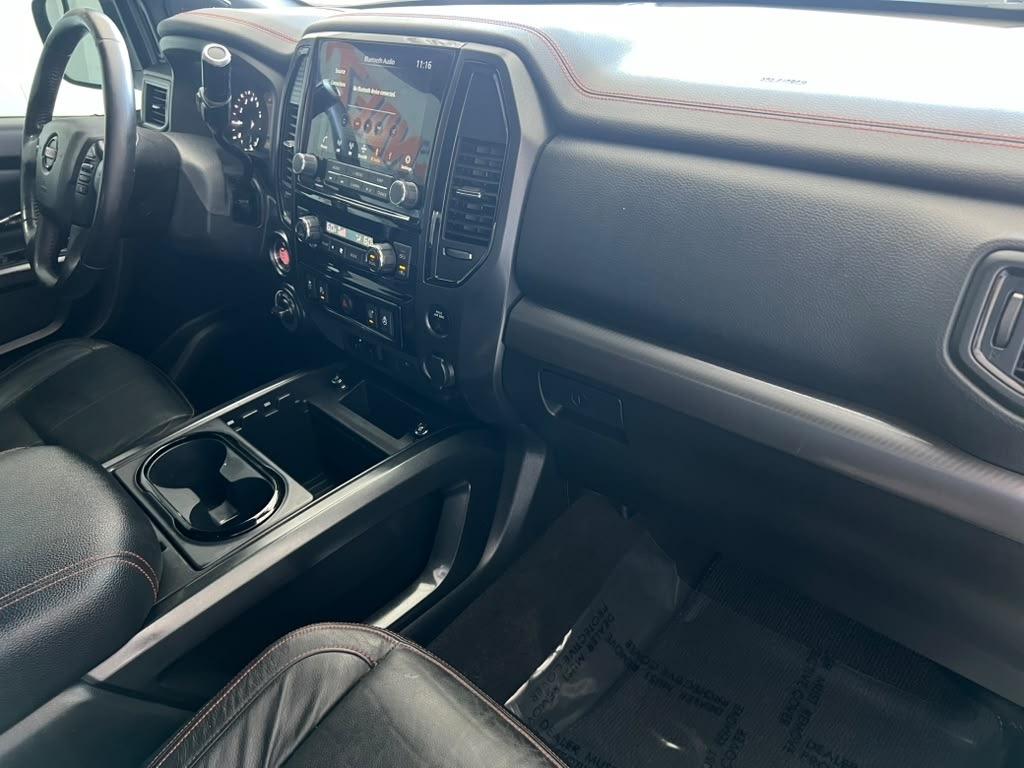 Nissan Titan PRO-4X Crew Cab 4WD 2021