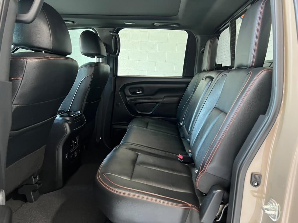 Nissan Titan PRO-4X Crew Cab 4WD 2021