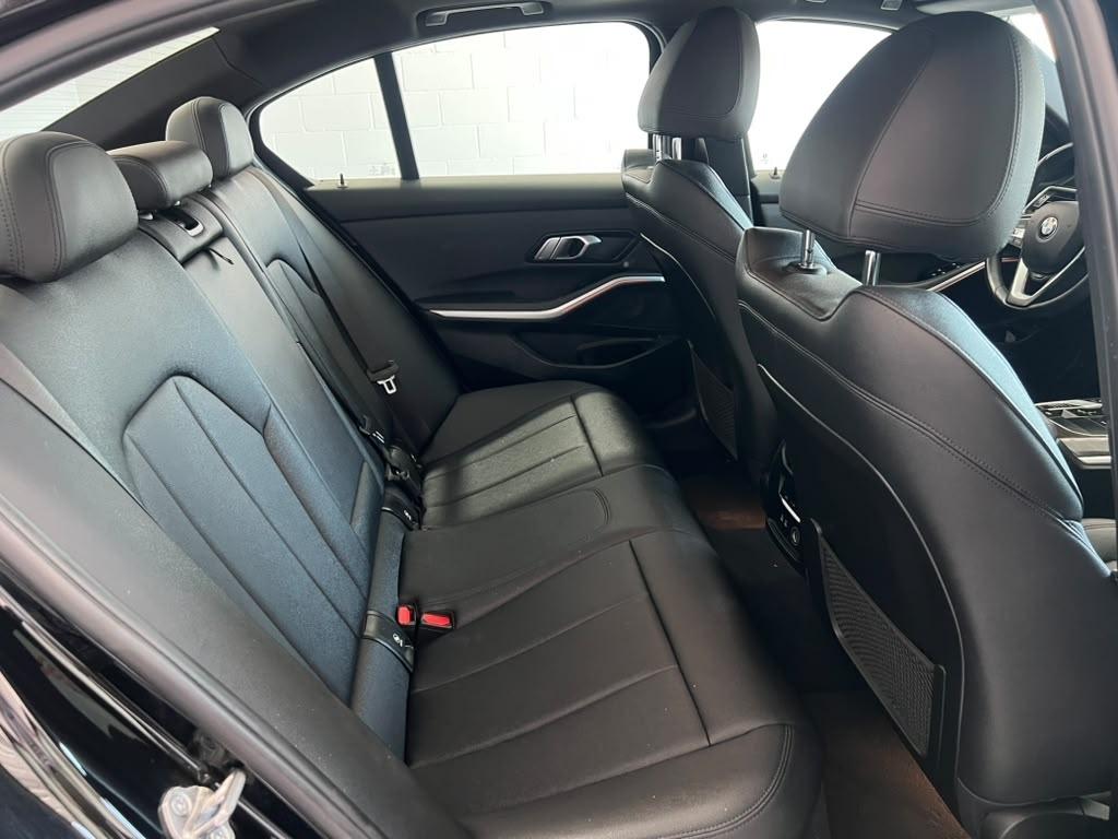 BMW 3-Series 330i xDrive 2020