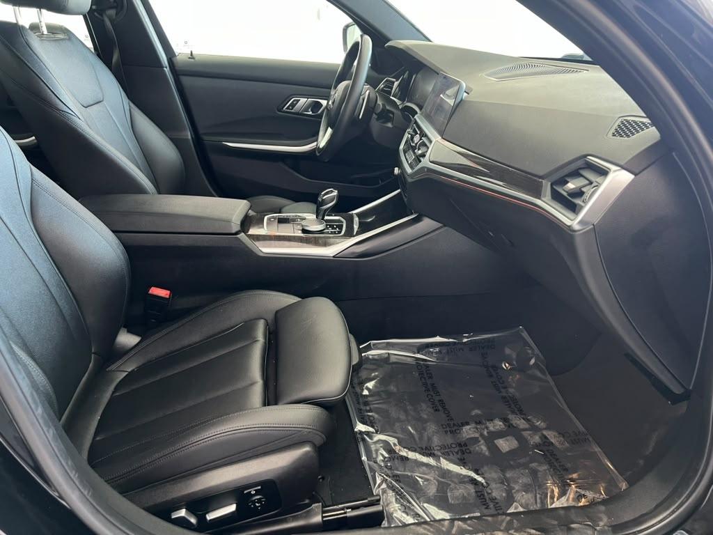 BMW 3-Series 330i xDrive 2020
