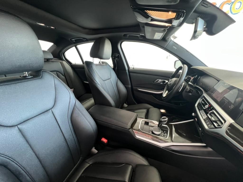 BMW 3-Series 330i xDrive 2020