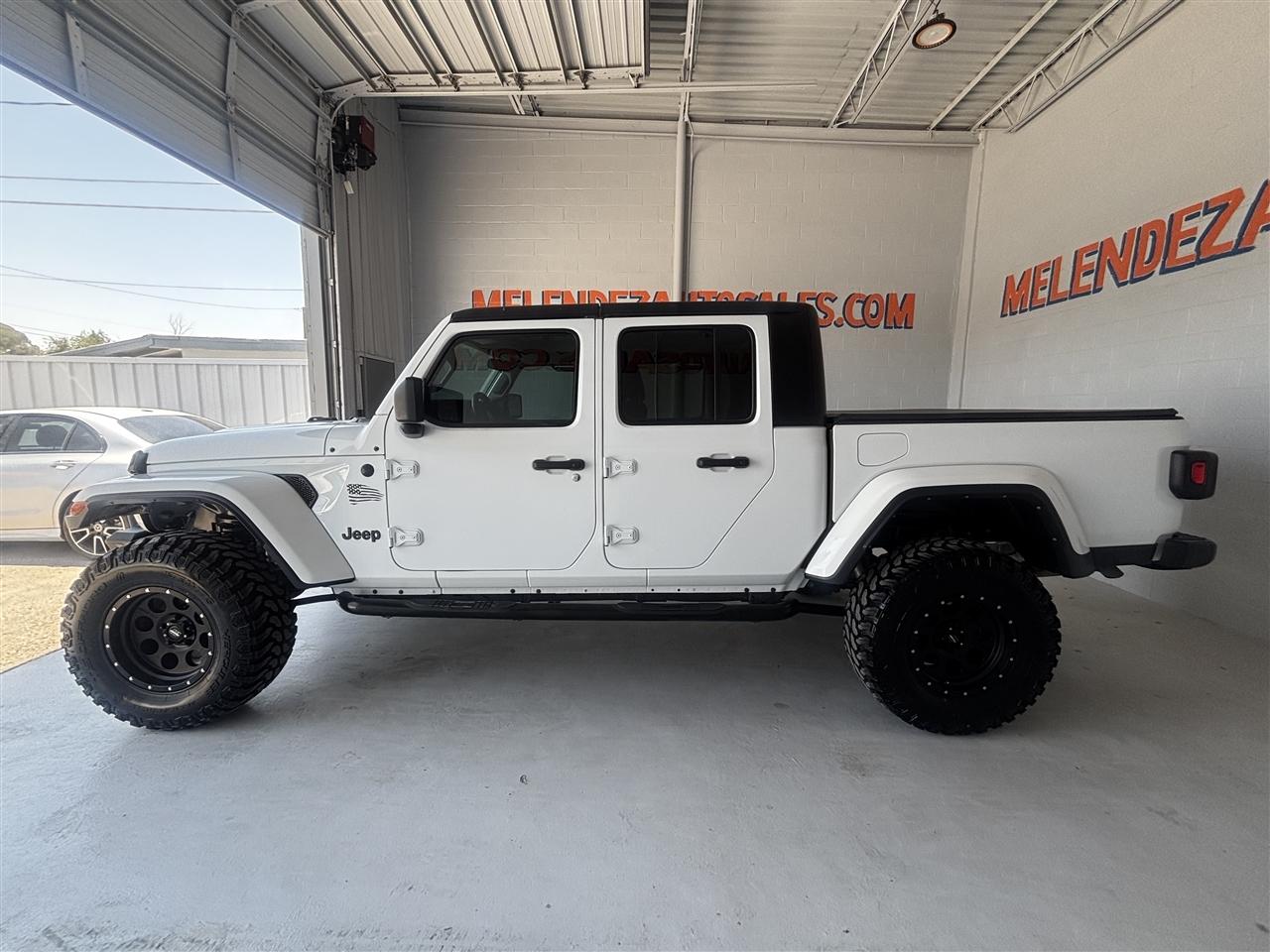 Jeep Gladiator Sport S 2021