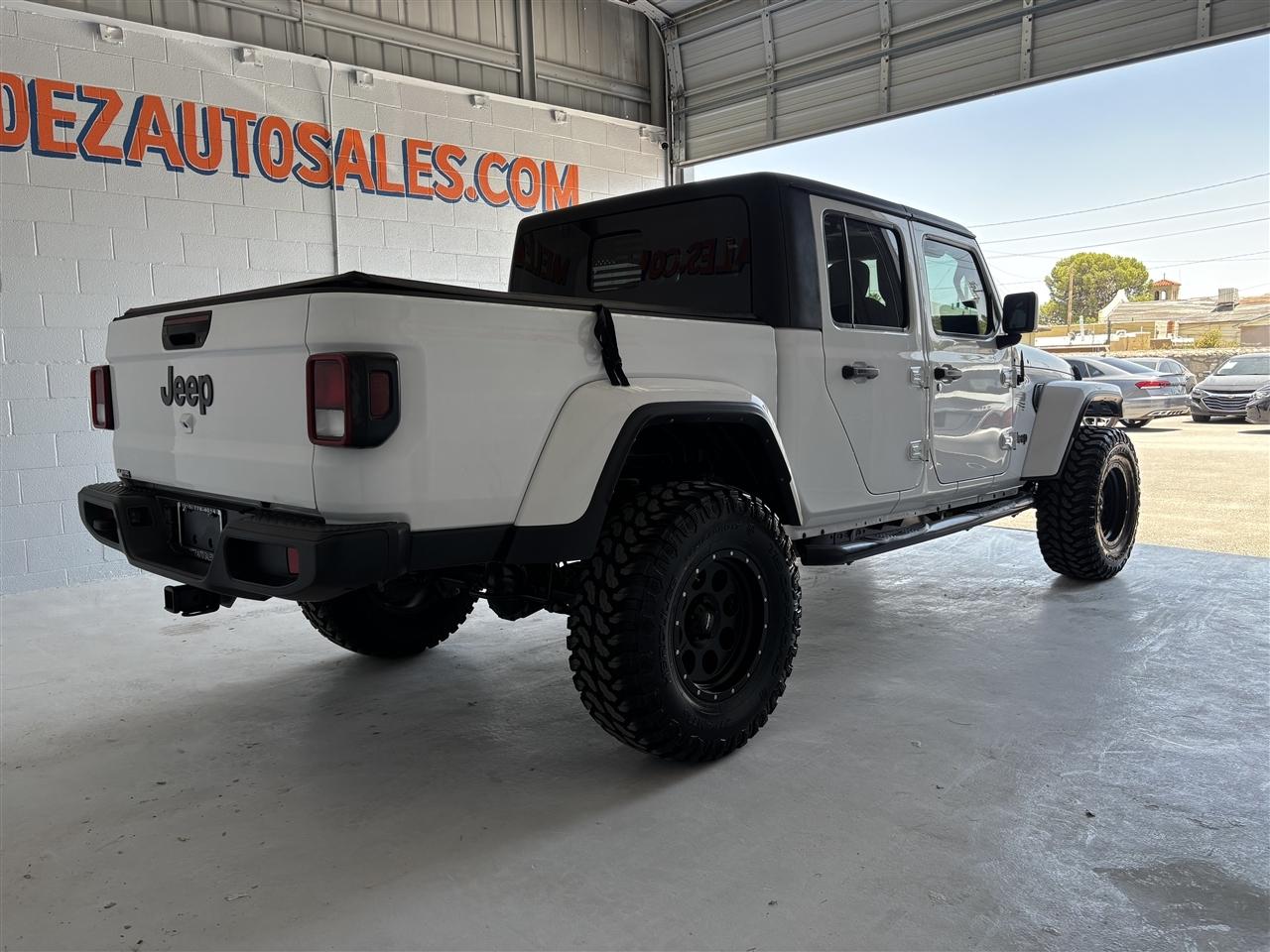 Jeep Gladiator Sport S 2021