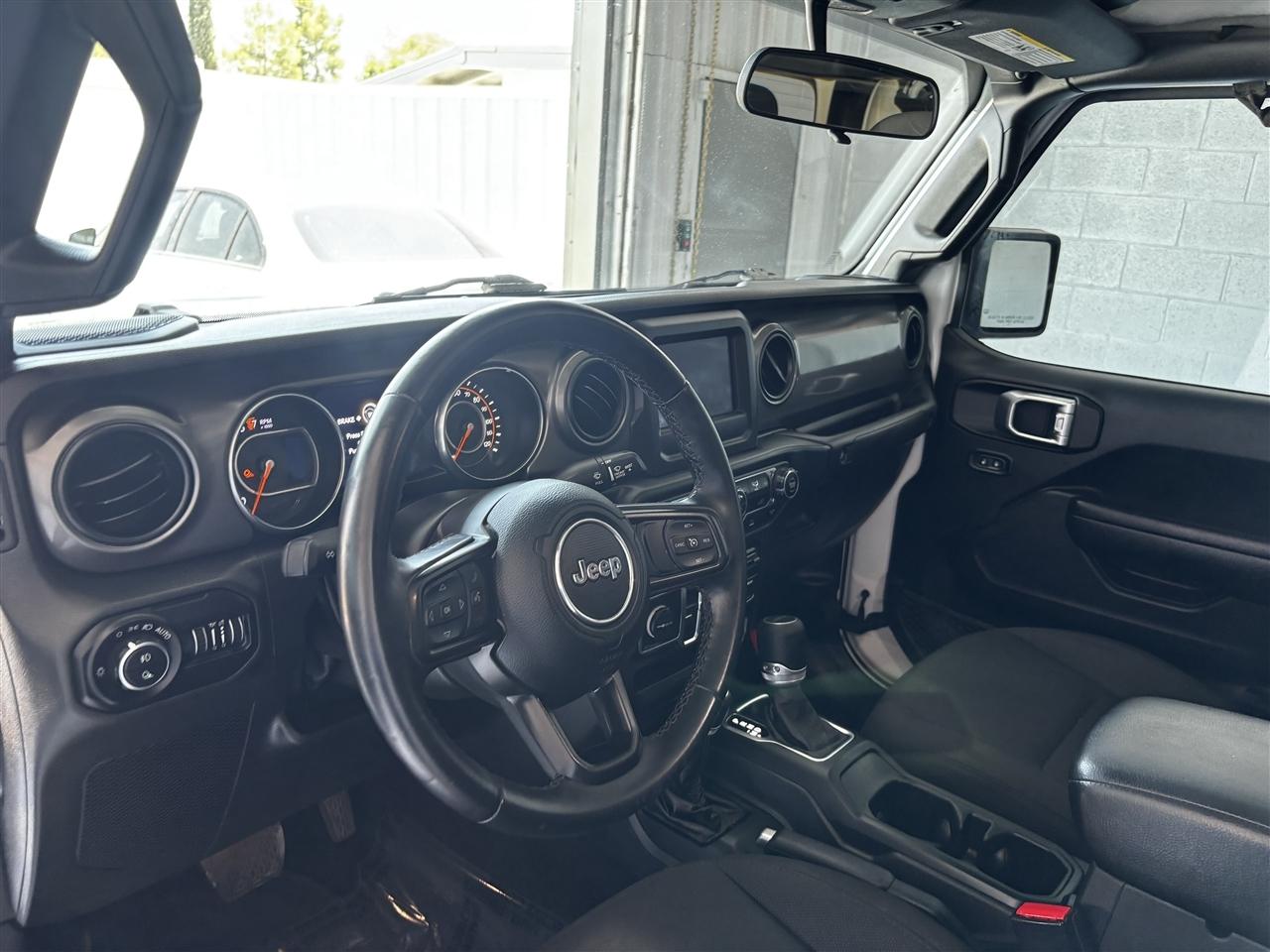 Jeep Gladiator Sport S 2021