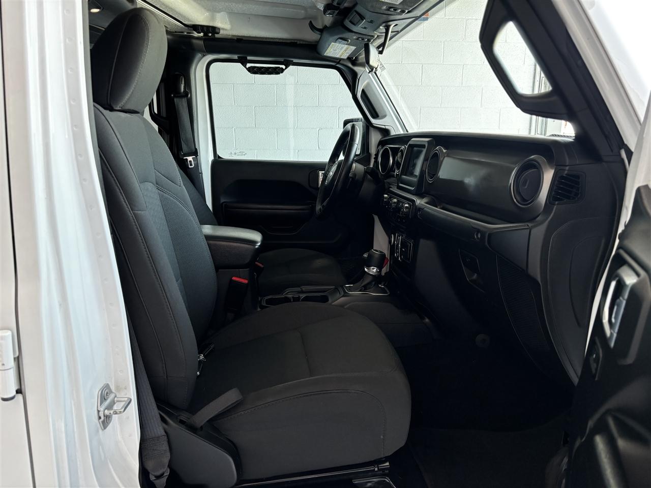 Jeep Gladiator Sport S 2021
