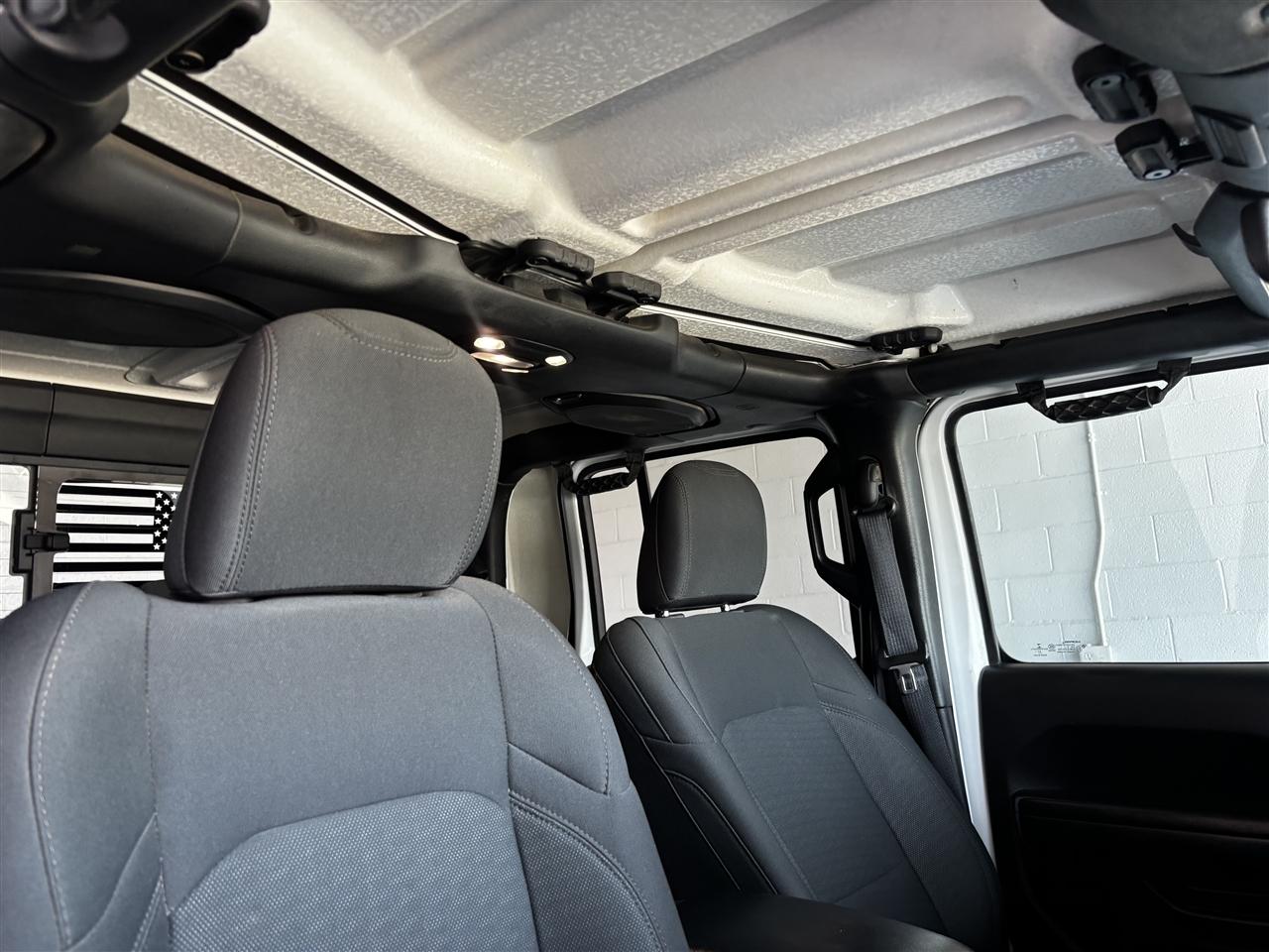 Jeep Gladiator Sport S 2021
